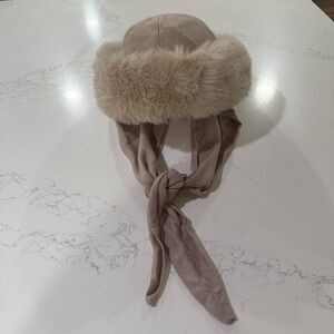 Elegant Faux Fur Trimmed Hat - Beige